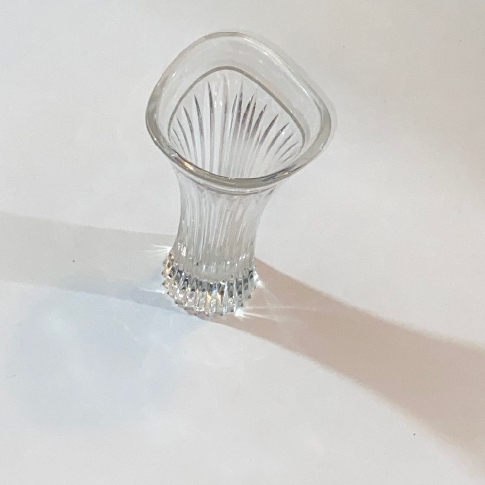 Style Vintage Stylish Clear Glass Flower Mini Vase